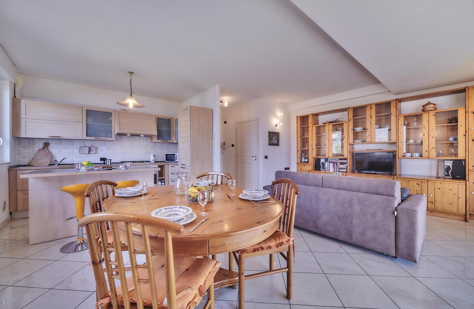 Balcony Lake View Apartment リエルナ エクステリア 写真